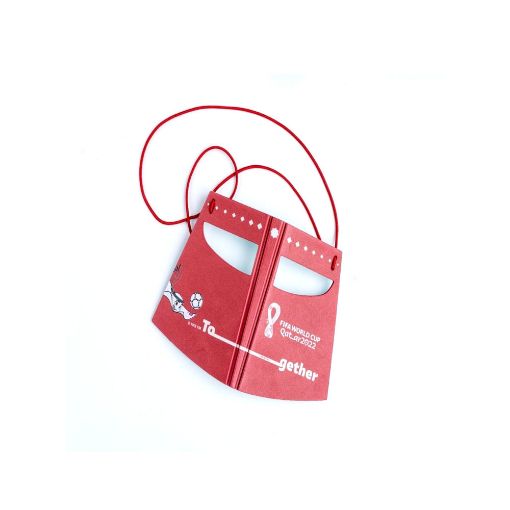 صورة برقع نسائي حجم ولادي تراثي قديم عليه شعار كأس العالم في قطر ٢٠٢٢، مرخص من الاتحاد الدولي لكرة القدم ( الفيفا)